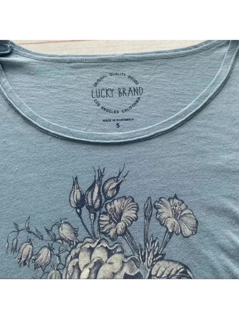 NWT Lucky Brand Blue Floral Tee Womens Size Small - Picture 14 of 15